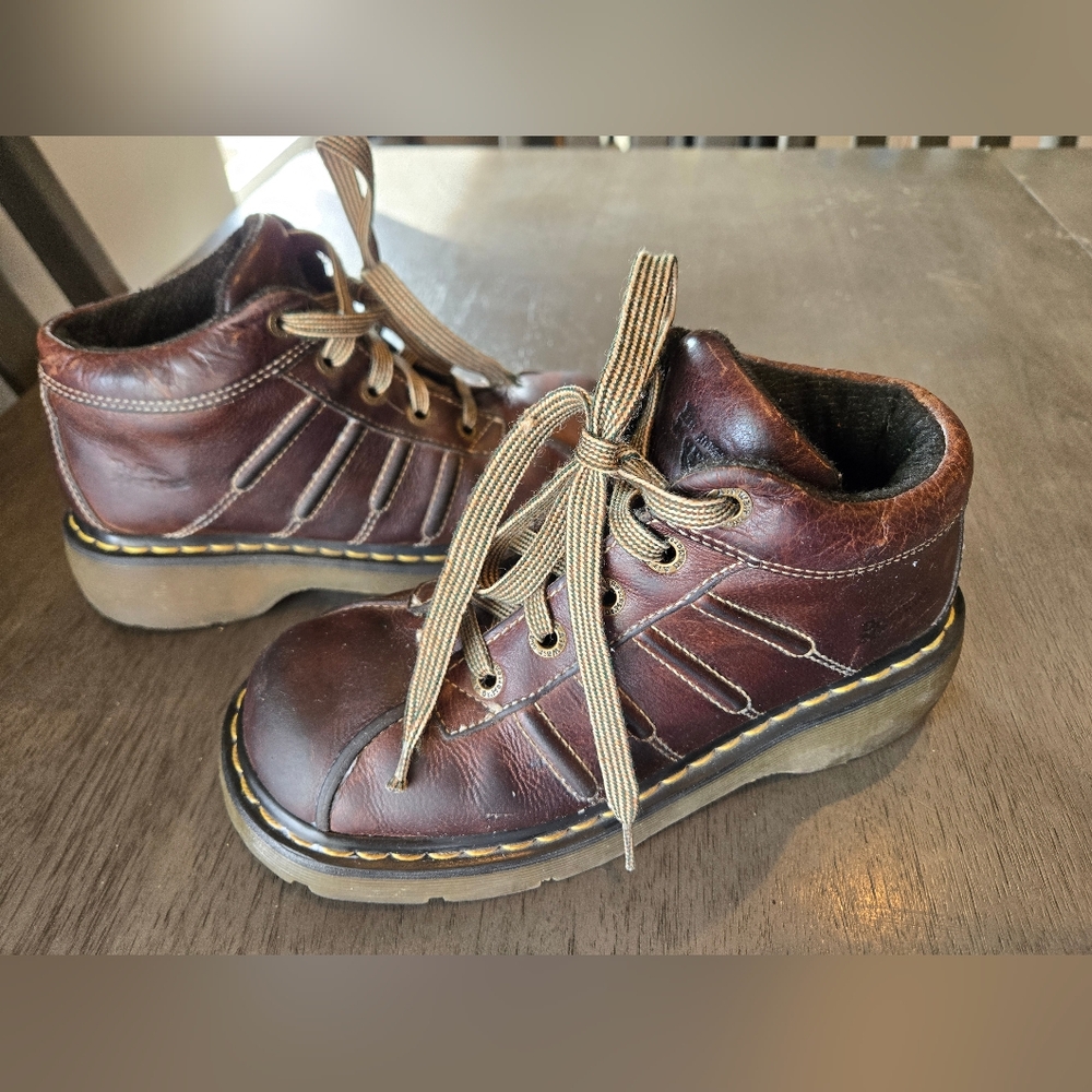Dr. Martens Unisex Brown Leather Lace-Up Sneakers with Tan Laces